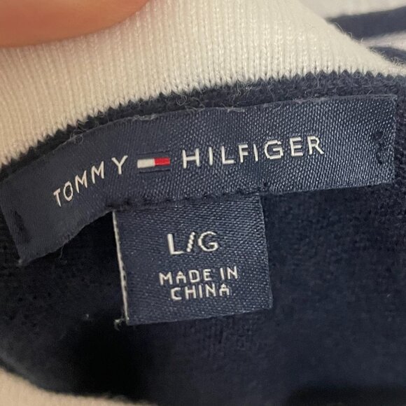 Tommy Hilfiger Varsity Letterman's H Scoop neck Open Back Sweatshirt LARGE - Picture 3 of 4